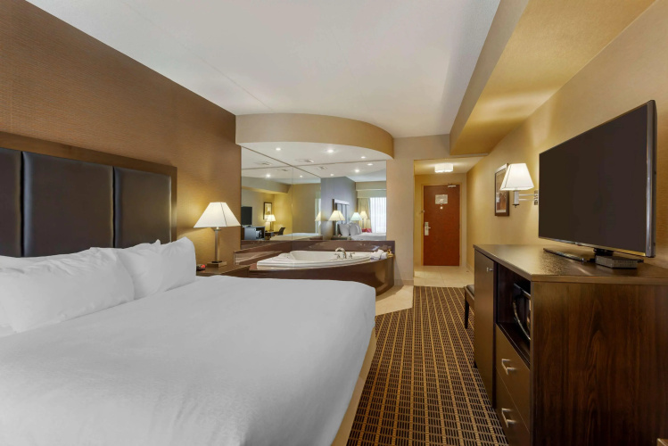 Best Western Plus Burlington Inn & Suites