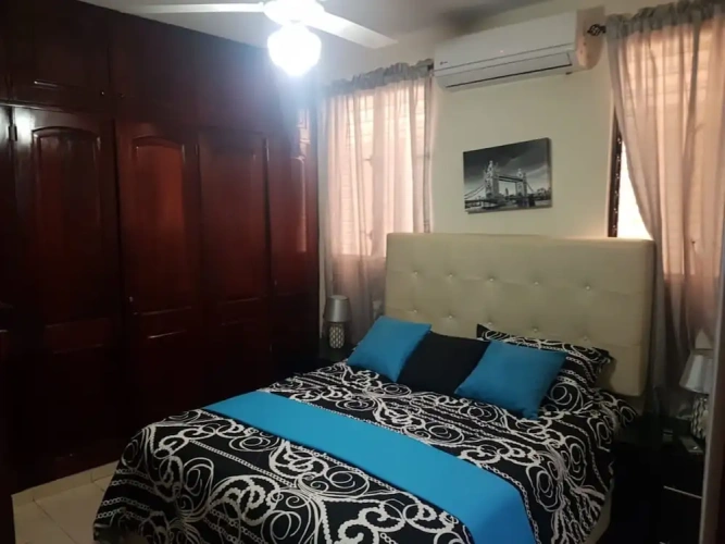 3 Bedrooms Apartment with courtyard view