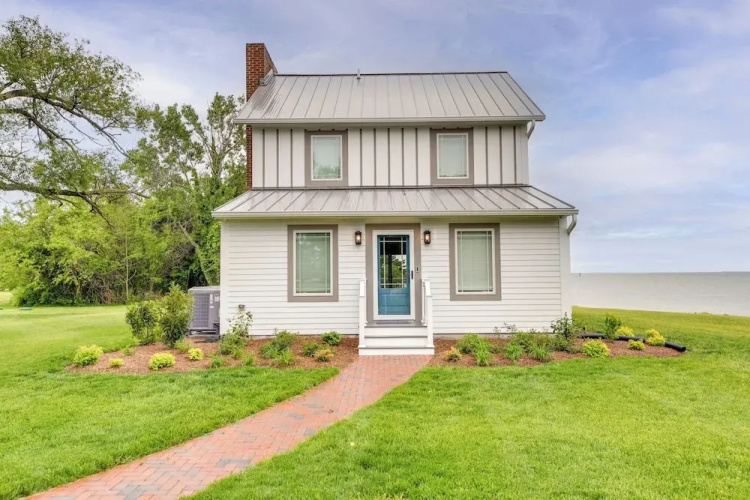 Waterfront Maryland Vacation Home: Private Beach!