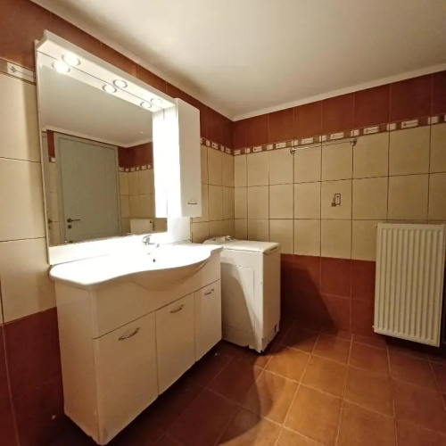 Eleonas Apartment 2, Lygia
