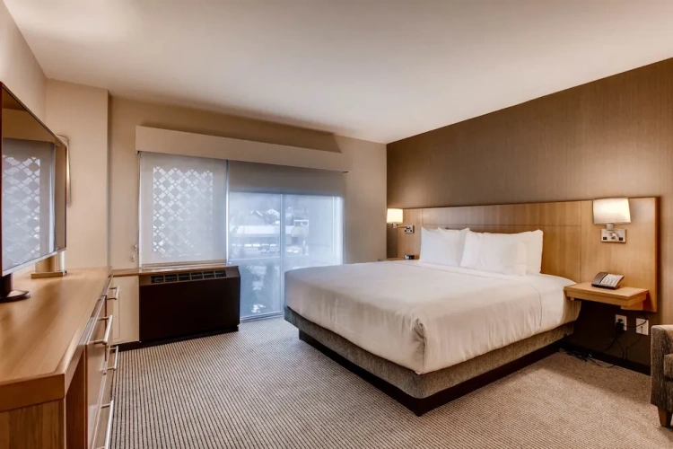 Accessible Double Suite