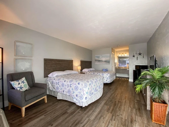 Standard Quadruple room