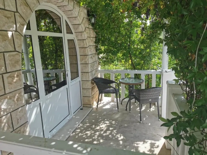 1 Bedroom Bungalow