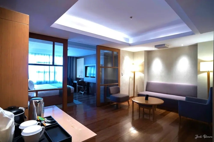 Royal room
