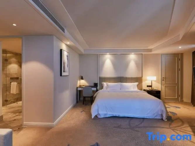 2 Bedrooms Family Suite with sea view