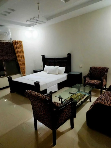 Standard Triple room