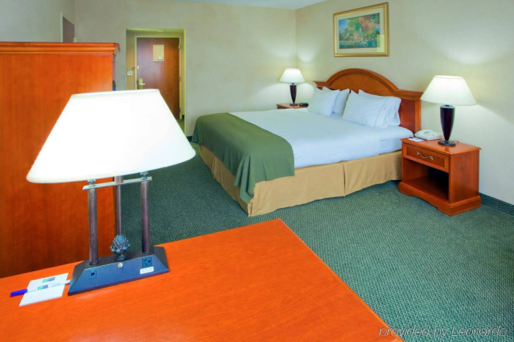 Holiday Inn Express Cambridge by IHG