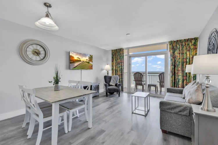 2 Bedrooms Standard room with ocean view