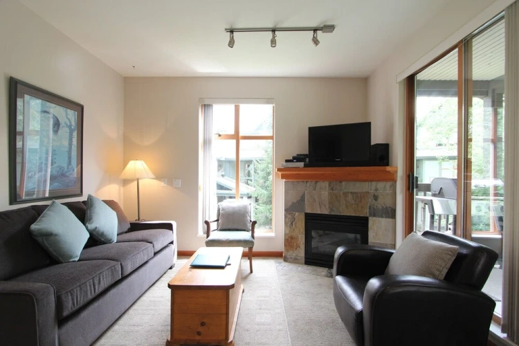 2 Bedrooms Standard Family room
