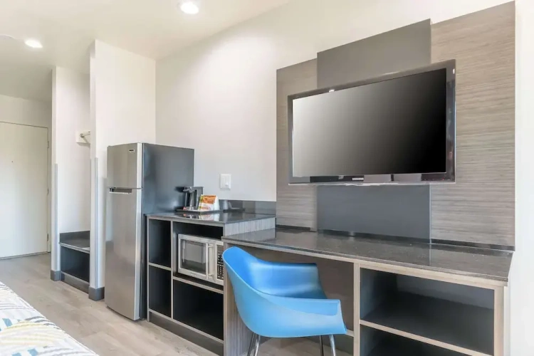 Standard Double Suite