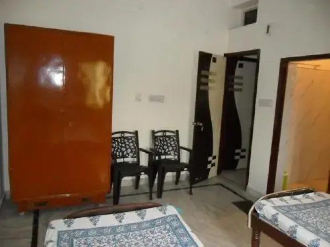 Raghav's Royal Residency