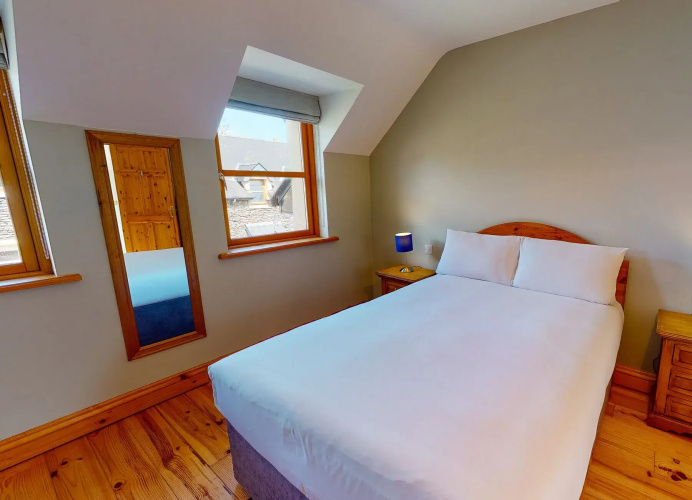 Dingle Courtyard Cottages 2 Bed Sleeps 4