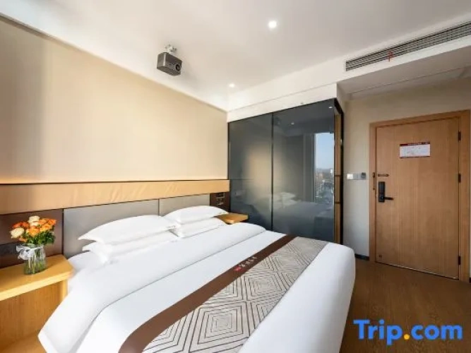 Standard Double room with view