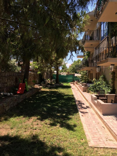 Poppy Apart Hotel