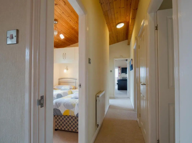 Whitsand Bay Lodge