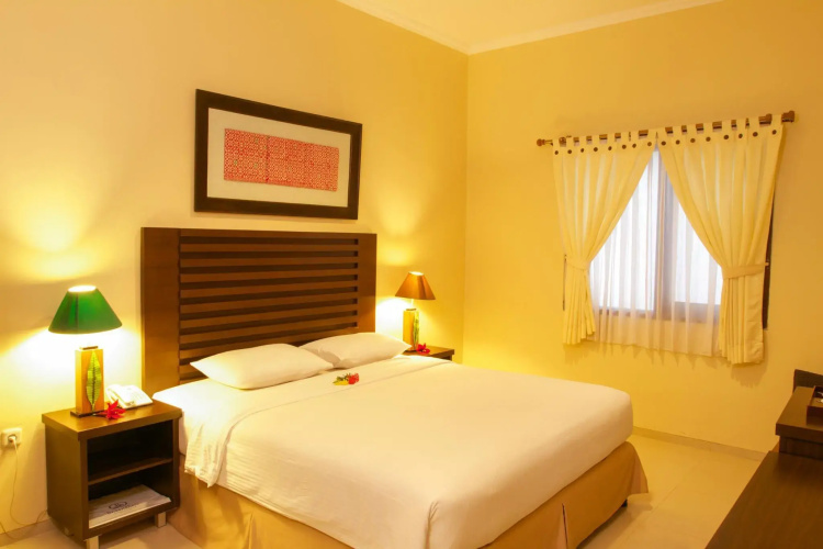 Bahamas Hotel & Resort