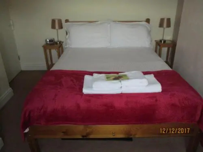 Lakemere Guest House