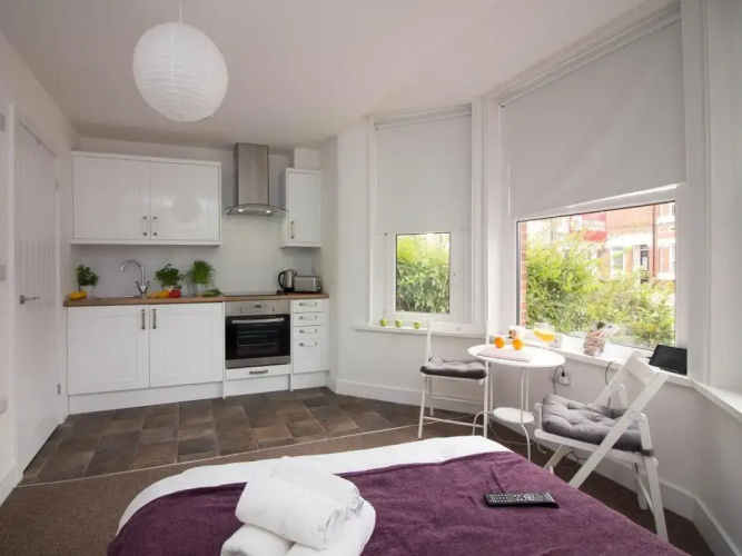 Beddoe Apartments