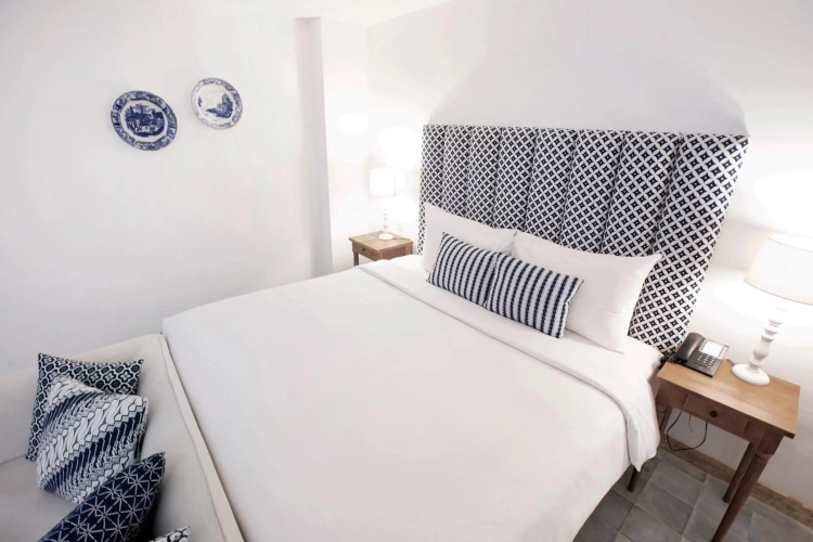 Adhisthana Hotel