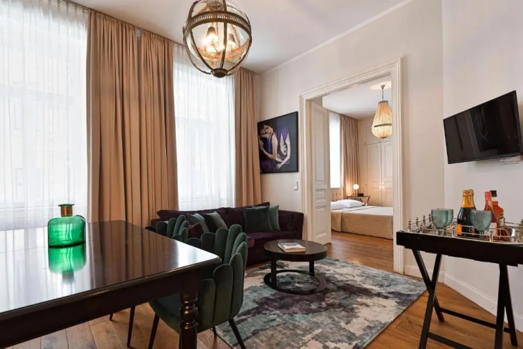 1 Bedroom Apartment