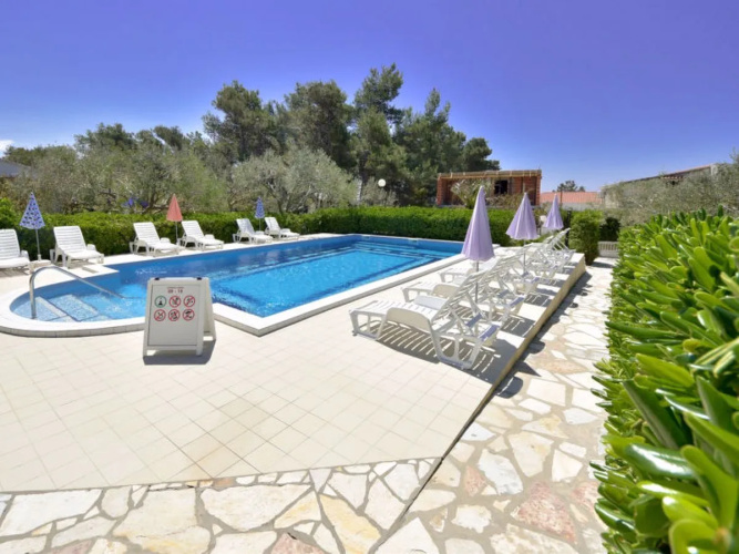 House Ana Inkoo 37702