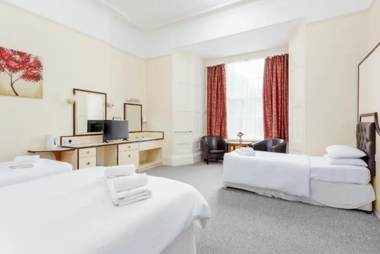 Superior Triple room