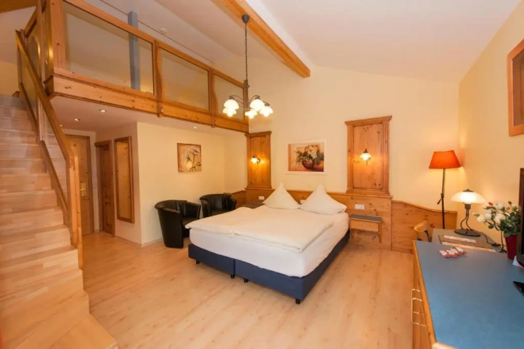 Standard Quadruple room with balcony
