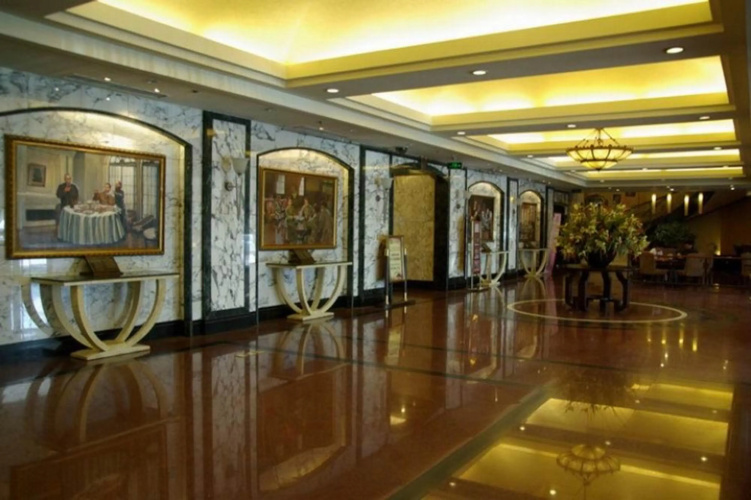 Dong Fang Hotel