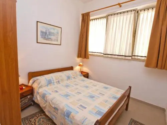 Apartment Rov 894