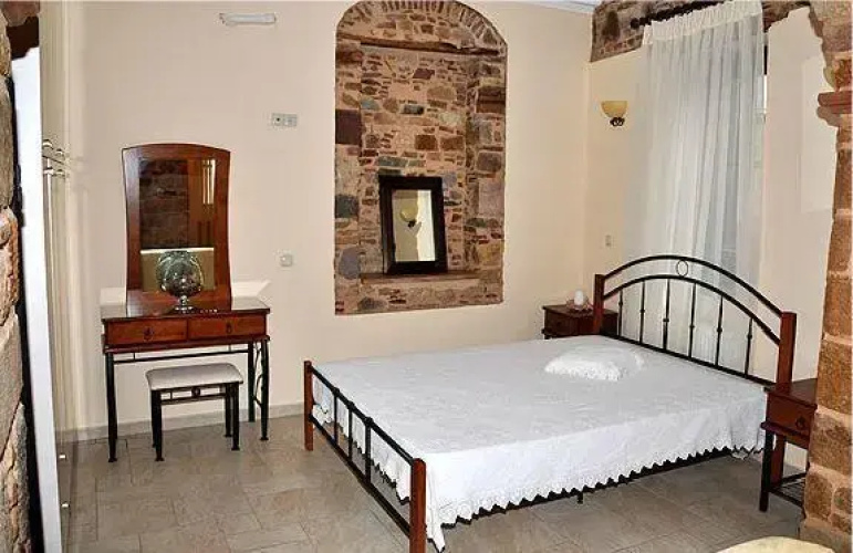 Frourio Apartments