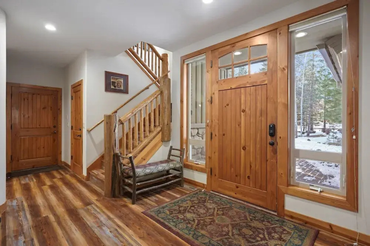 11 Vine Maple 5 Bedroom Home by RedAwning