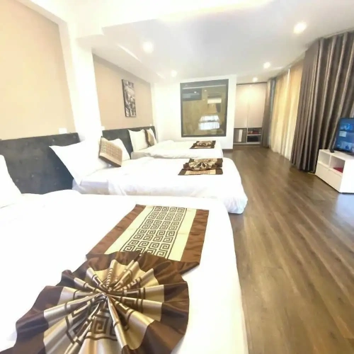Standard Triple Family room with land view