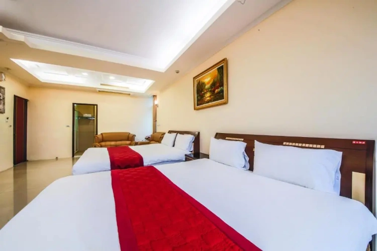 Deluxe Quadruple room with view