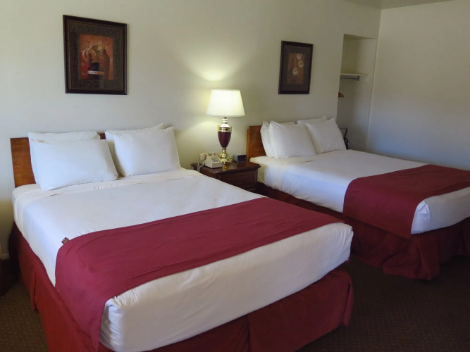 Aiken's Lodge