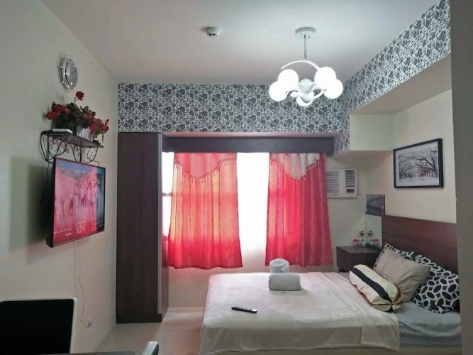 Deluxe Studio
