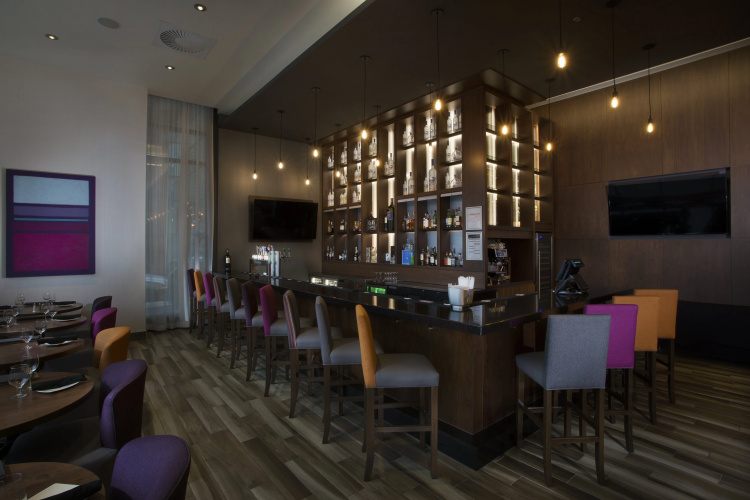 Holiday Inn & Suites Montreal Centre-ville Ouest photo 21