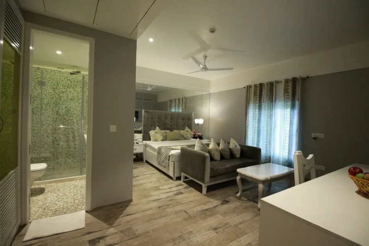 Royal room