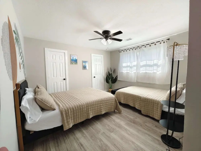 Sageview Cottage 4 BDR w/ Pool, Pet Friendly!