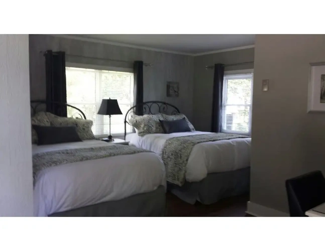 Quadruple Suite