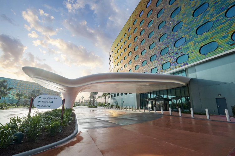 Universal's Terra Luna Resort - Kissimmee