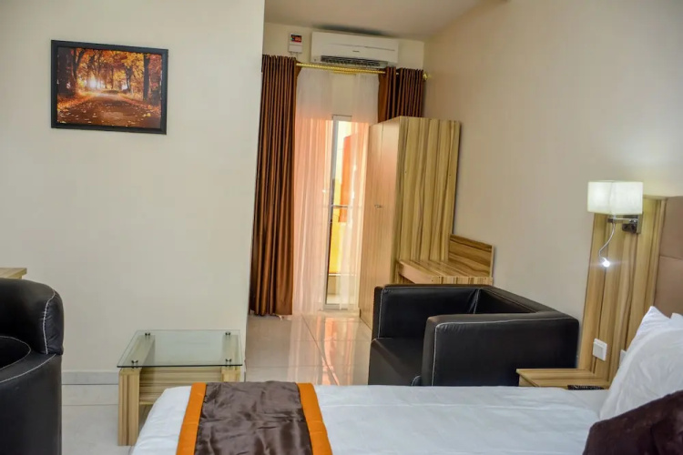 Bedouin Hotel & Suites