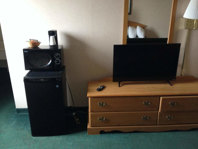 Blueway Inn & Suites Roseville