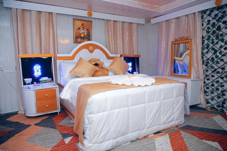 Afrikando Royal Castle