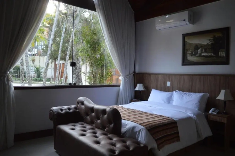 Suite with view