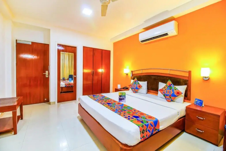 Divine Inn Hotel