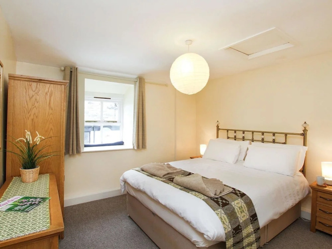 2 Gwydir Cottages