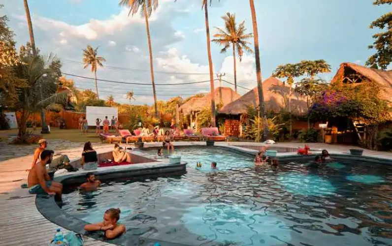 Begadang Backpackers