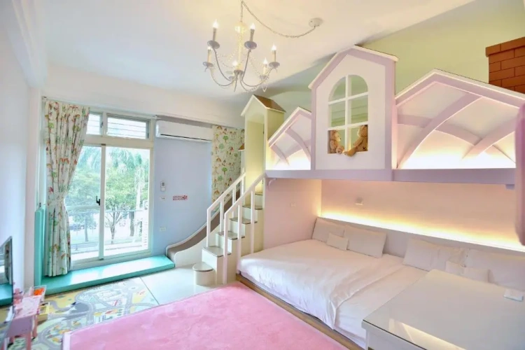 Standard Family room