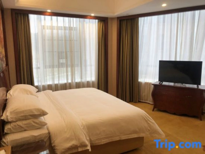 Deluxe Double Suite