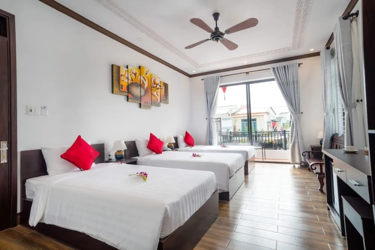 Standard Triple room with balcony and with pool view